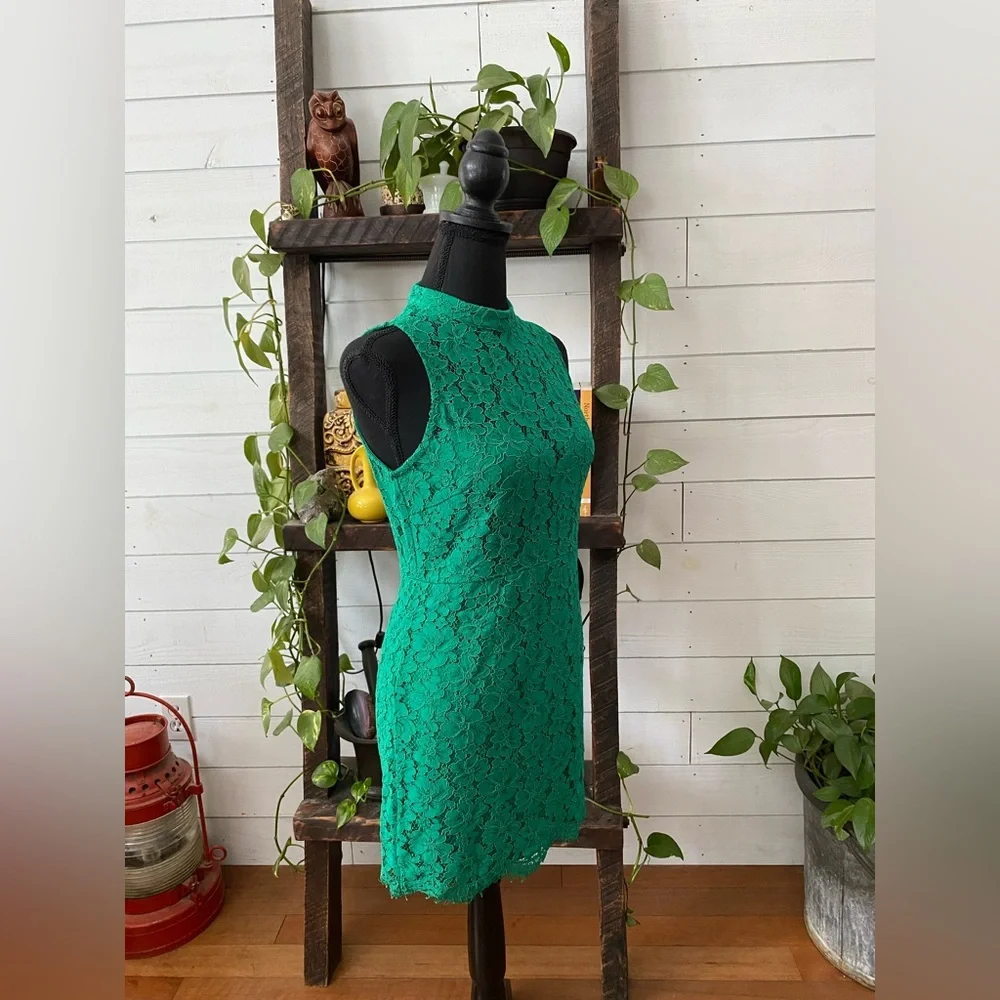 Lulus: Women’s Grass Green Lace Dress Size Medium
